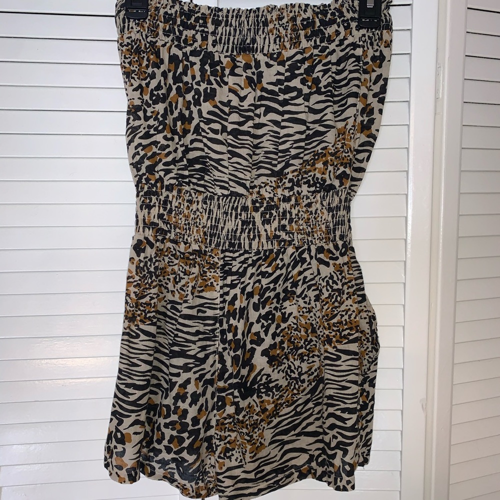 Forever 21 Medium Animal Print Shorts Romper